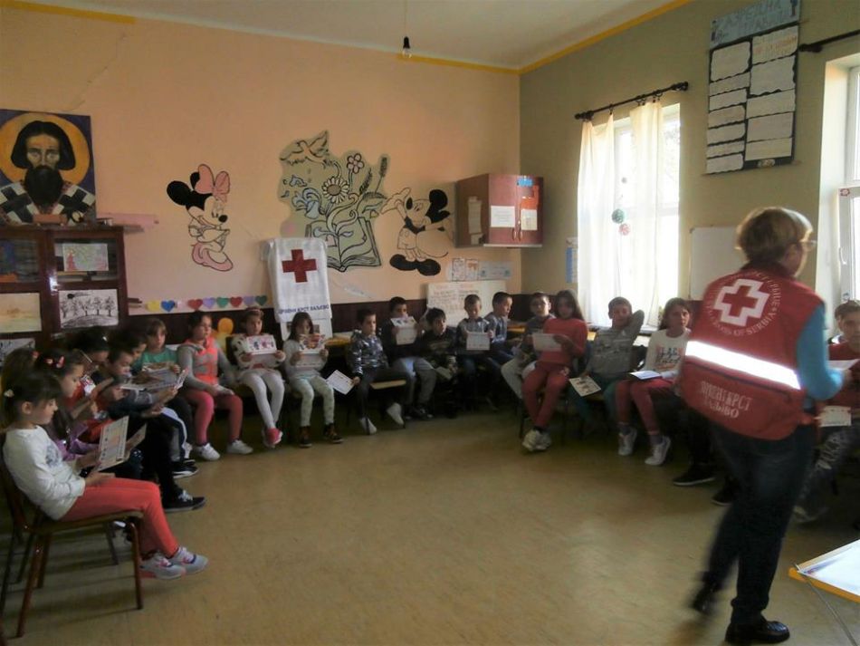 02.10.2017. – DEČJA NEDELjA u Valjevu – Aktivnosti Crvenog krsta Valjevo iz zvaničnog prgrama grada Valjeva pod sloganom „Gradimo mostove među generacijama - za radost svakog deteta“