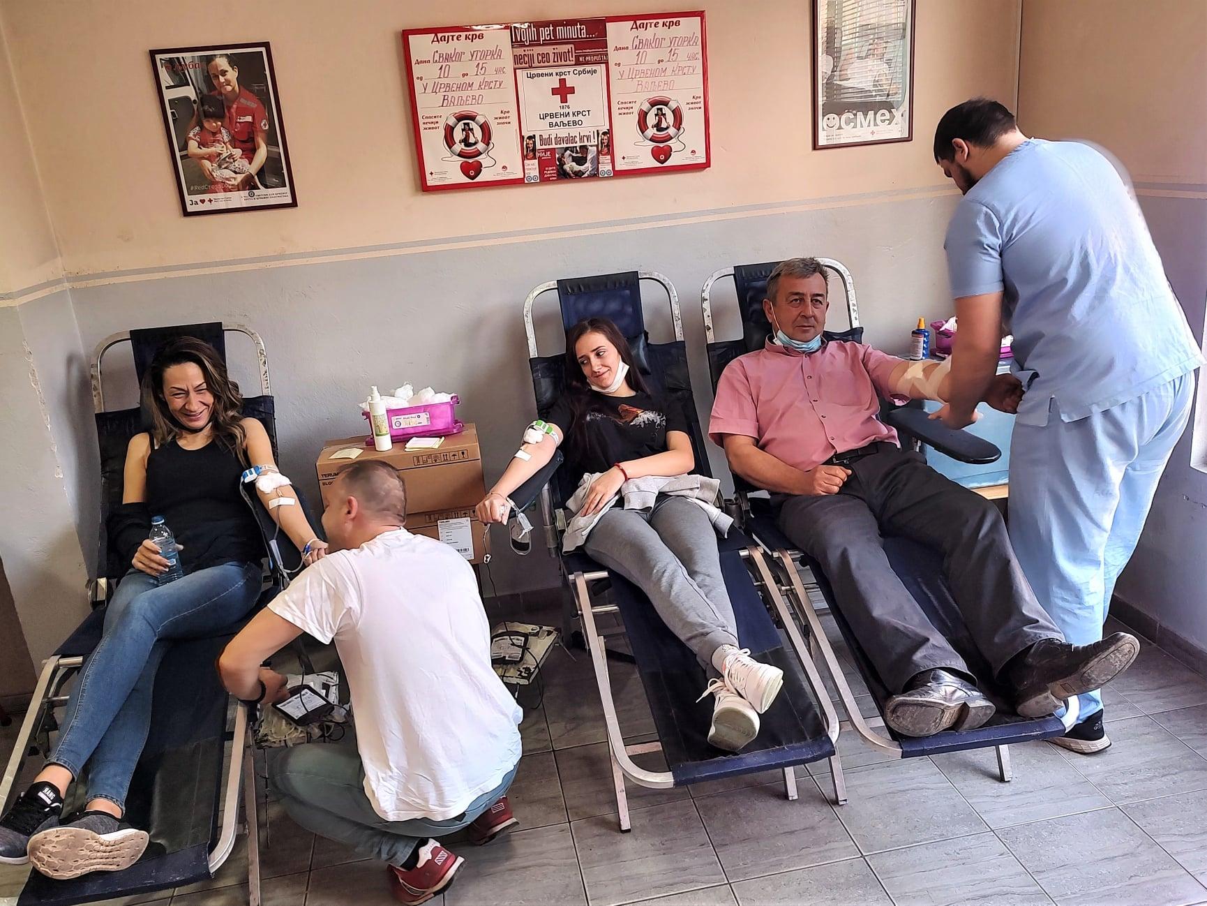 04.01.2022. – PRVI RADNI DAN U NOVOJ GODINI – počeli smo redovnom akcijom dobrovoljnog davanja krvi u Crvenom krstu Valjevo.
