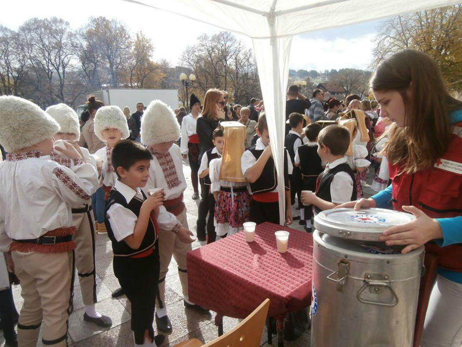 06.11.2016. – Crveni krst Valjevo na prvom Gastro festu u Valjevu.