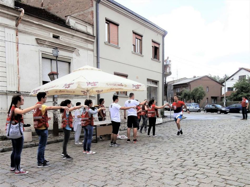10.06.2018. – Crveni krst Valjevo – na prvom Valjevskom uličnom polumaratonu