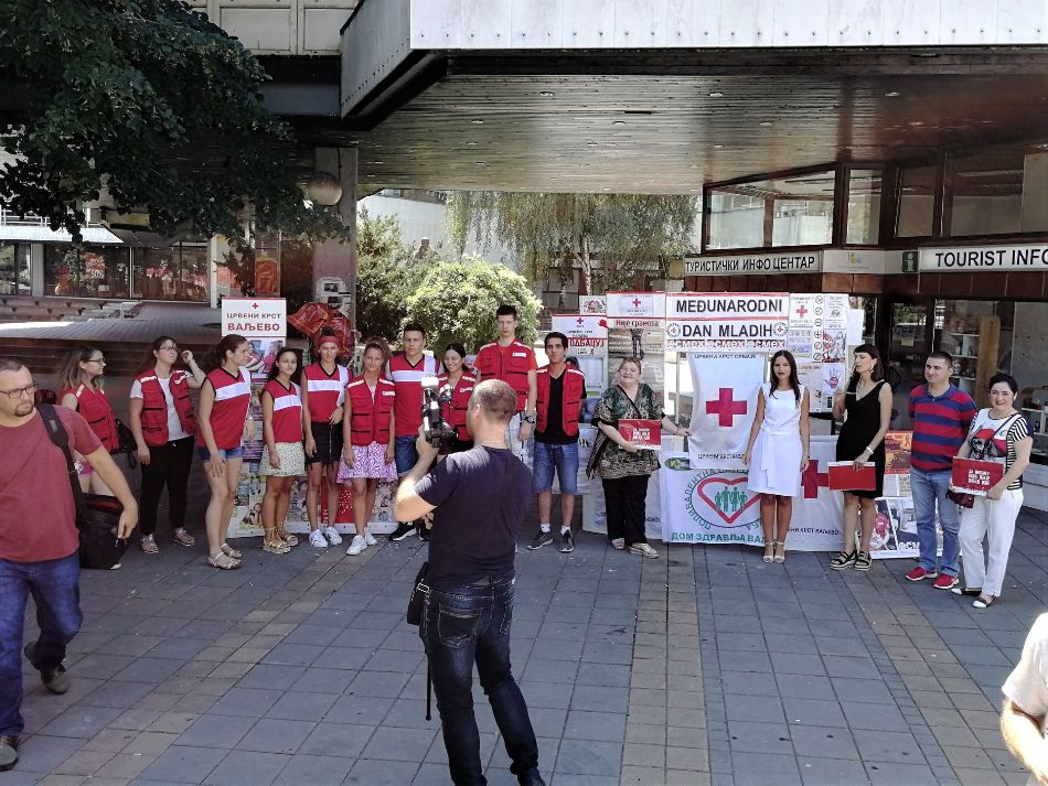 12.08.2019. – Međunarodni dan mladih - Crveni krst Valjevo je obeležio na gradskom trgu u Valjevu sa svojim mladim volonterima i aktivistima.