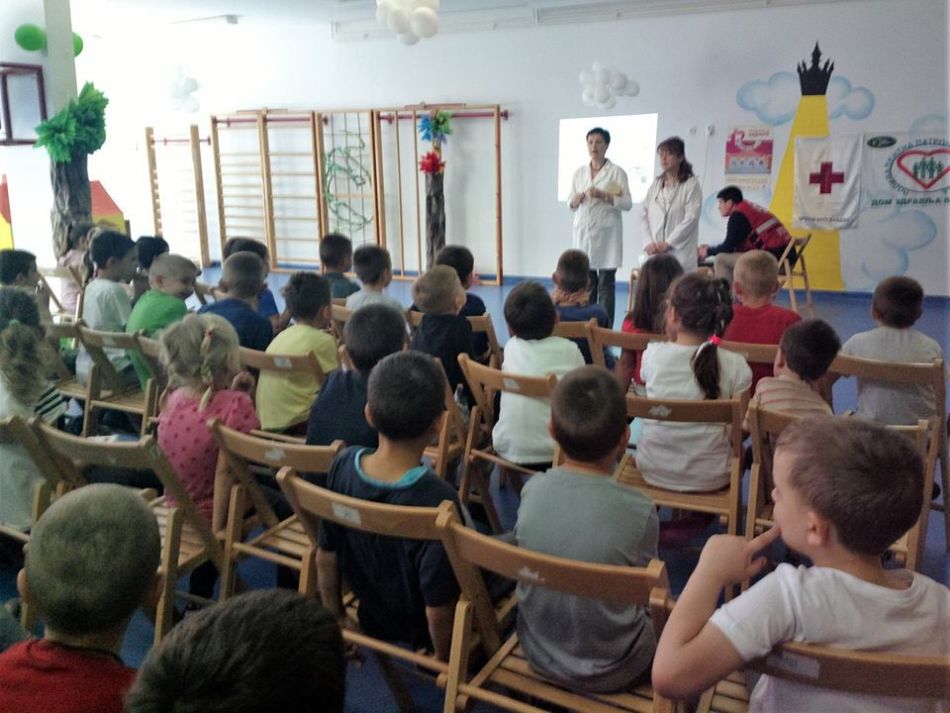 15.05.2018. – U NEDELjI CRVENOG KRSTA – predavanja i radionice povodom Nedelja zdravlja usta i zuba - „Zdravi zubi u zdravoj porodici“ – Obdanište „Vidra“
