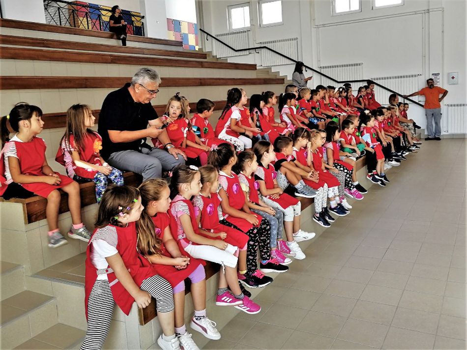 16.09.2019. – DRUGA aktivnost u novoj OŠ „Milovan Glišić“ za DRUGU GRUPU prvaka na temu: BEZBEDNOST DECE U SAOBRAĆAJU