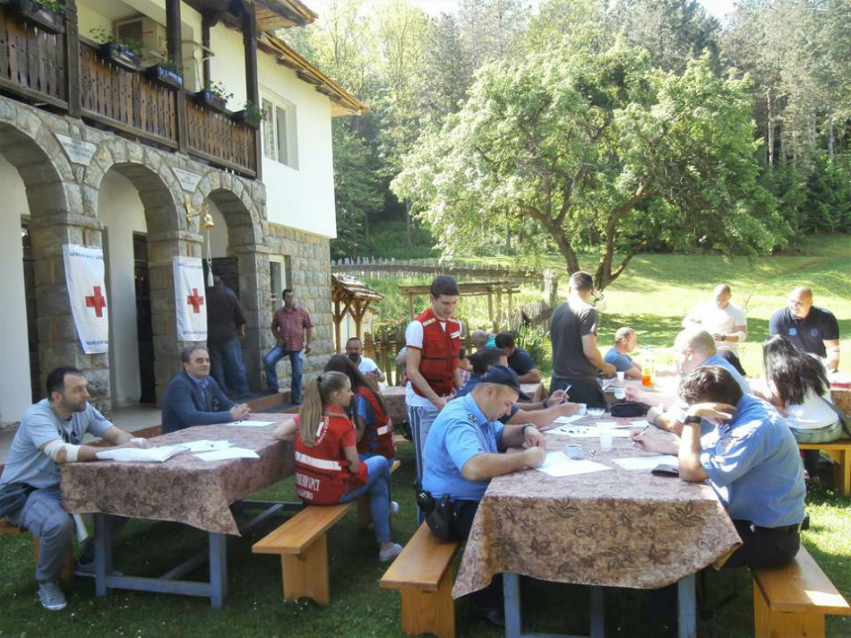 18.05.2017. - VELIKA AKCIJA DOBROVOLjNOG DAVANjA KRVI U BRANKOVINI – 105 jedinica krvi na terenu.