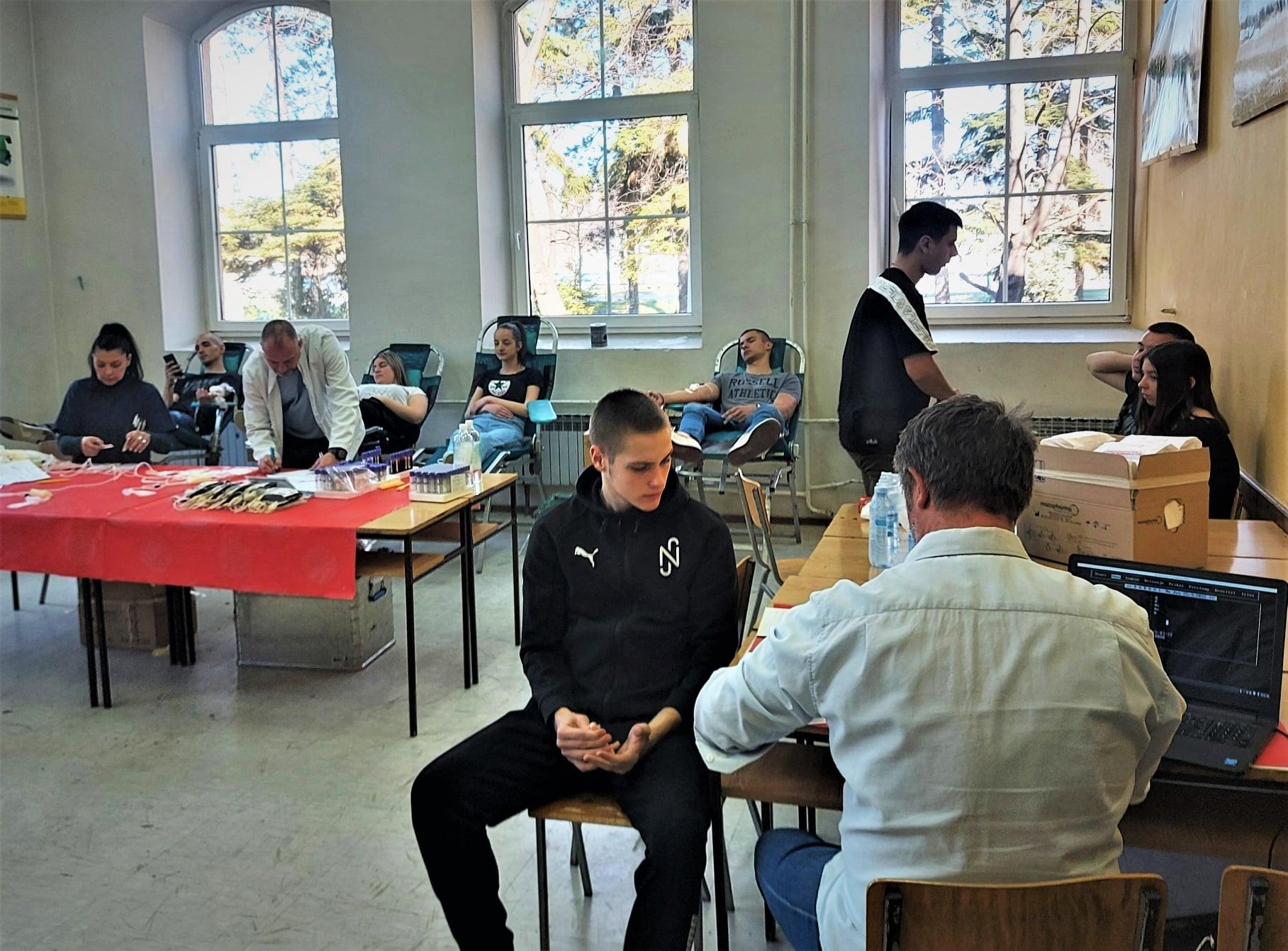 25.03.2022. – Dobrovonjno davanje krvi za učenike u Poljoprivrednoj školi Valjevo 