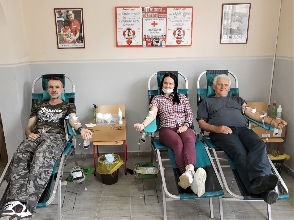 26.05.2020. – Ni kiša, ni ružno vreme, nije smetalo da se na redovnoj akciji davanja krvi utorkom, u Crvenom krstu Valjevo
