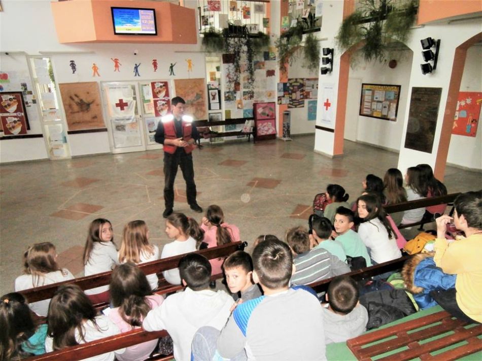 PHV – Program promocije humanih vrednosti – Nenasilno rešavanje konflikata – 2 radionice za učenike 5. i 6. razreda osnovne škole „Stevan Filipović“ u Divcima