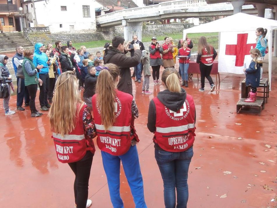 RADILI SMO U OKTOBRU... 07.10.2017. – Za kraj Dečje nedelje: „Trka za srećnije detinjstvo“ – „Imamo cilj – dođi na start“ – po kiši i hladnom vremenu ....